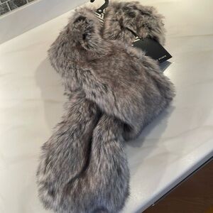 Max Studio Faux Fur Scarf-NWT